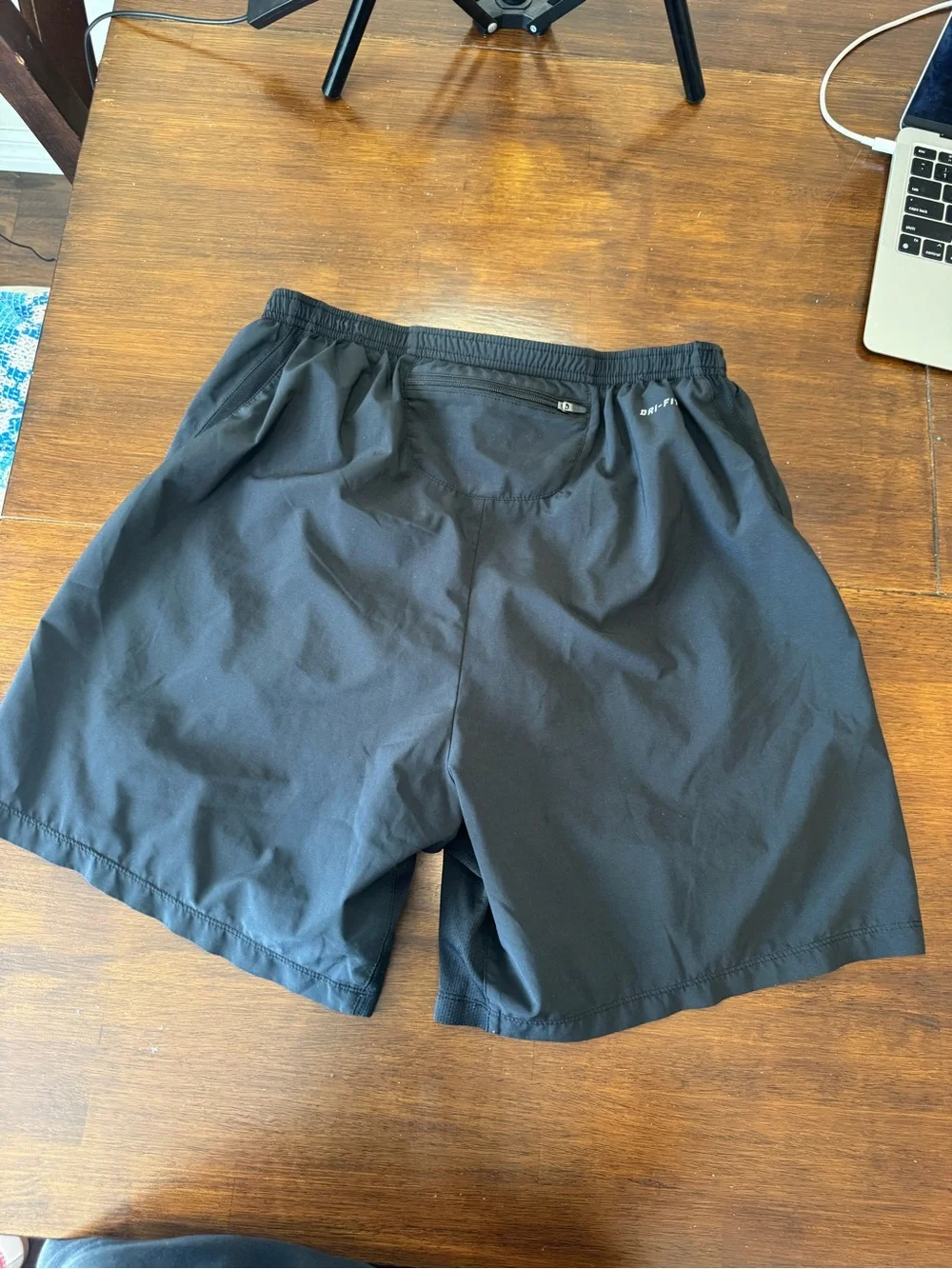 Nike DRI-FIT Size XL Womens Black Stretch Waist Lined Pocket Running Shorts